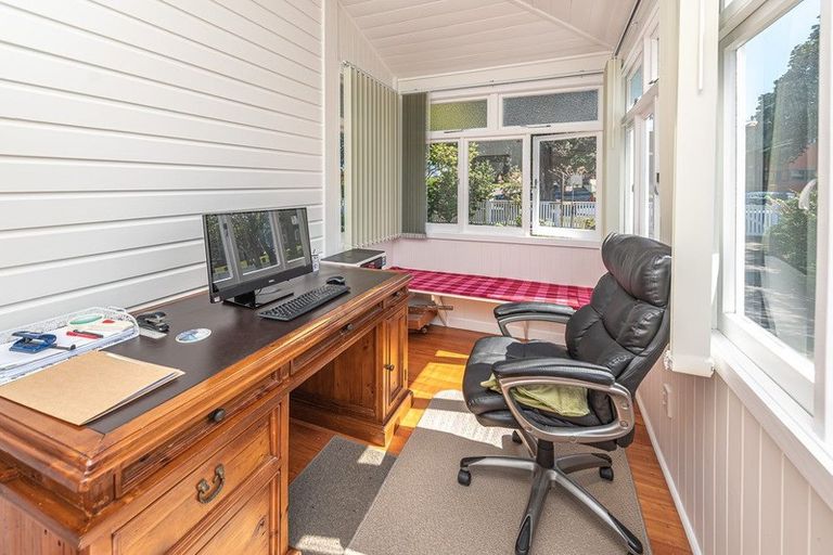 Photo of property in 105 Liverpool Street, College Estate, Whanganui, 4500