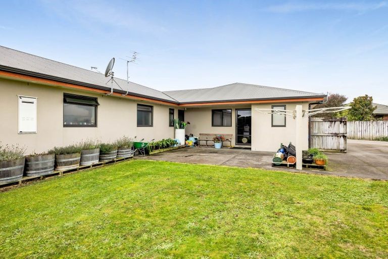 Photo of property in 112b Princess Street, Waitara, 4383
