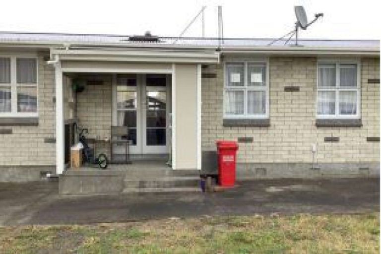Photo of property in 38 Johnston Street, Foxton, 4814