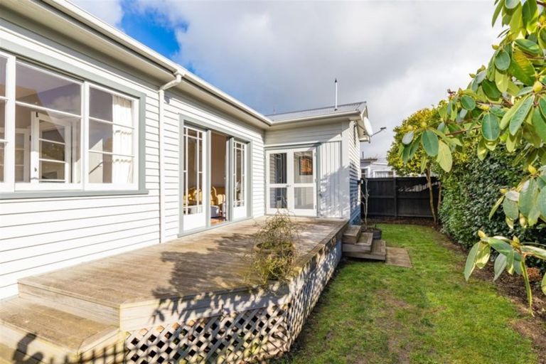 Photo of property in 157 Weston Road, St Albans, Christchurch, 8052
