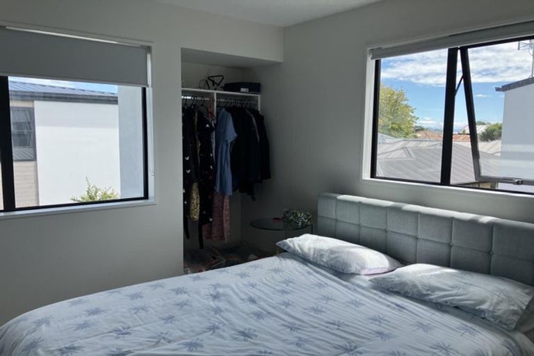 Photo of property in 15 Verlamio Lane, Edgeware, Christchurch, 8013