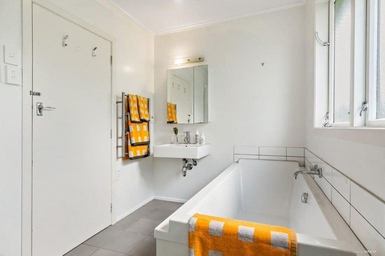 Photo of property in 46 Lohia Street, Khandallah, Wellington, 6035