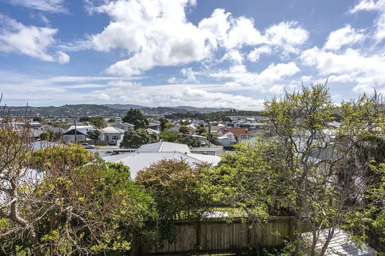 Photo of property in 5 Otaki Street, Miramar, Wellington, 6022