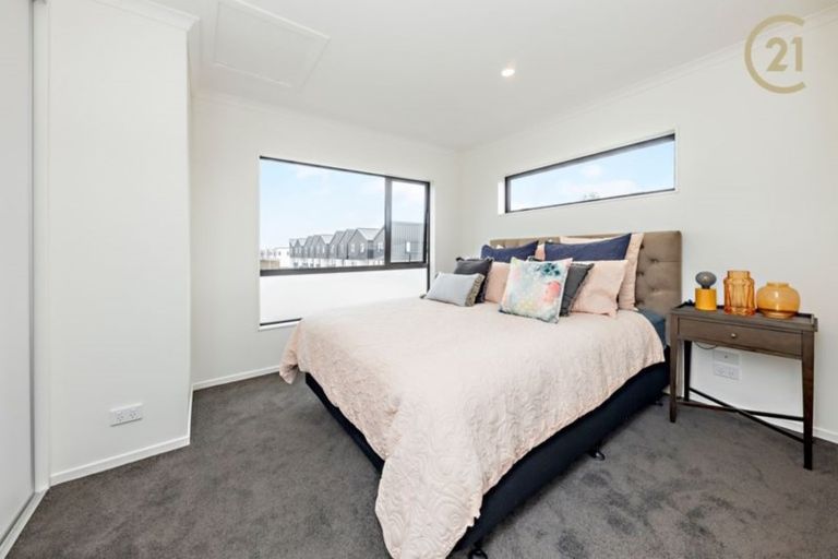 Photo of property in 5 Beardmore Lane, Papakura, 2110