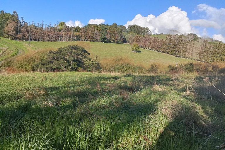 Photo of property in 1812 Kaipara Coast Highway, Kaukapakapa, 0984