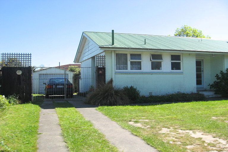 Photo of property in 116 Northcote Road, Northcote, Christchurch, 8052