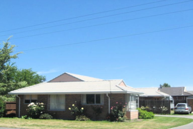 Photo of property in 2/58 Steadman Road, Broomfield, Christchurch, 8042