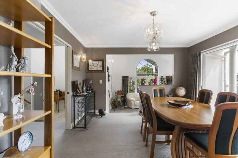 Photo of property in 29 Bronte Place, Somerville, Auckland, 2014