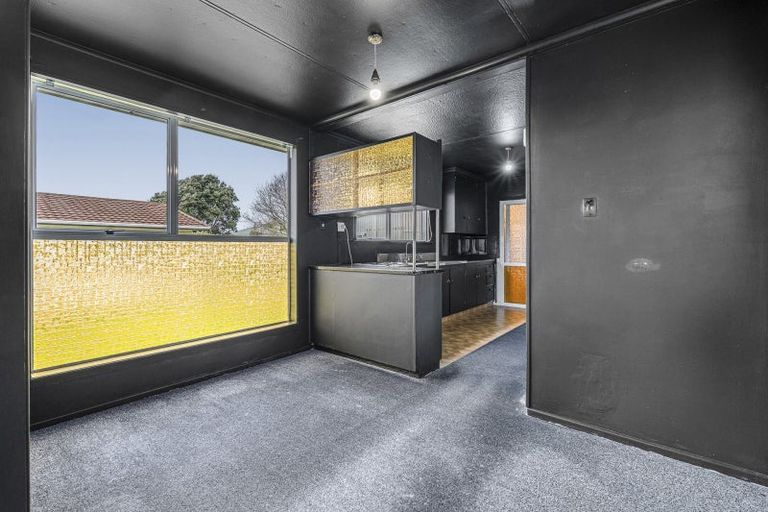 Photo of property in 82 Strange Street, Waitara, 4320