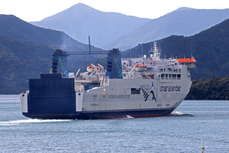 Photo of property in Oxleys Rock Apartments, 204/6 London Quay, Picton, 7220