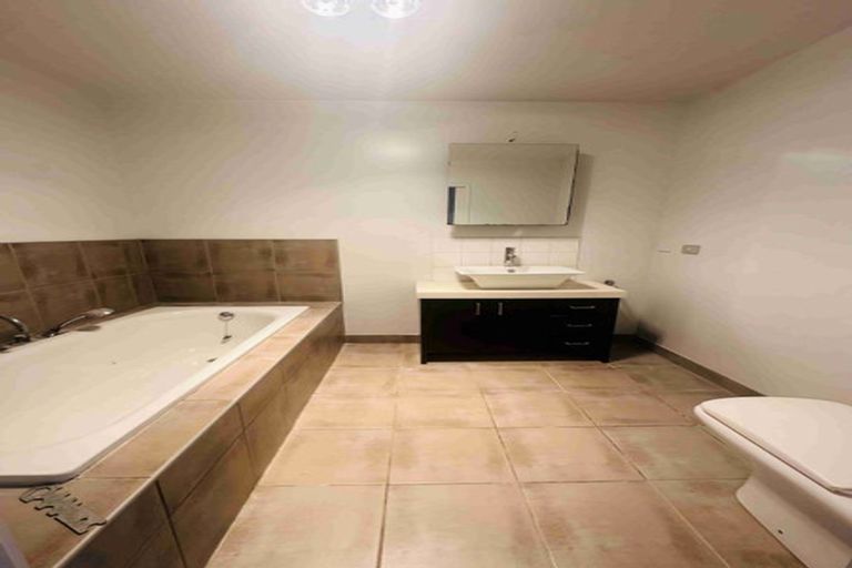 Photo of property in 3 Scott Road, Stanmore Bay, Whangaparaoa, 0932