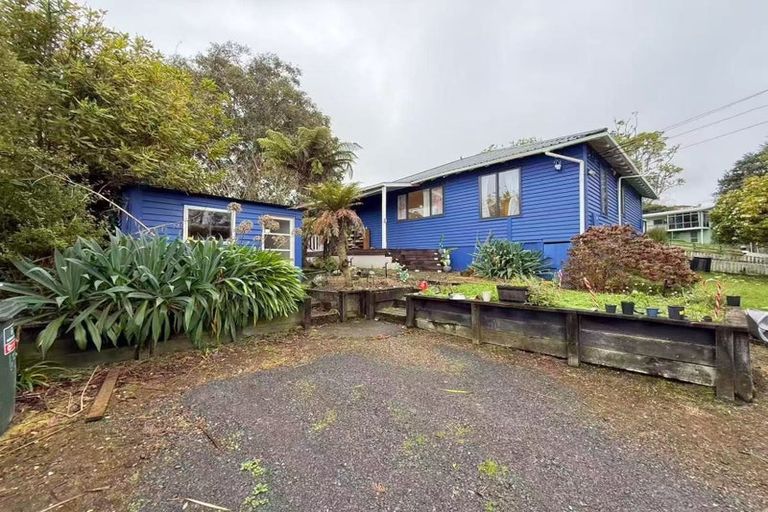 Photo of property in 1/63 Rangeview Road, Sunnyvale, Auckland, 0612