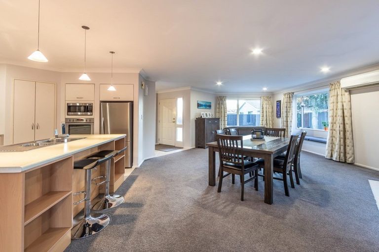 Photo of property in 20b Applewood Place, Casebrook, Christchurch, 8051