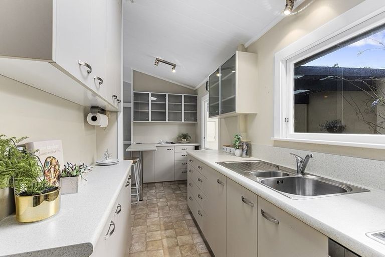 Photo of property in 28a Whanake Street, Titahi Bay, Porirua, 5022