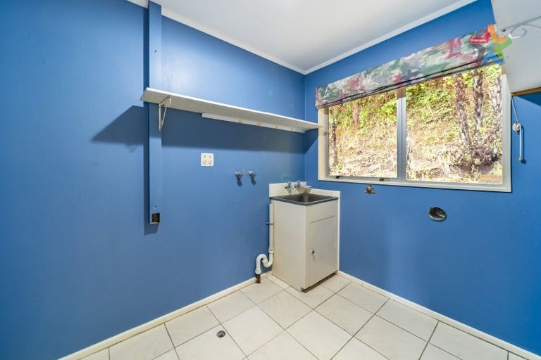 Photo of property in 111 Tirohanga Road, Tirohanga, Lower Hutt, 5010