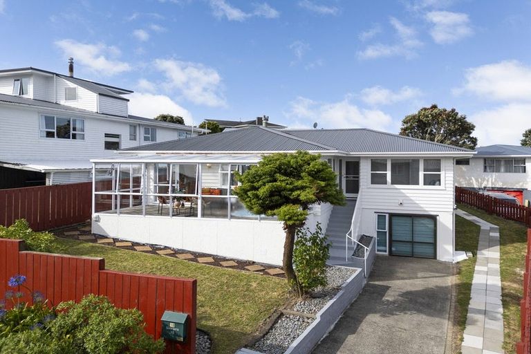 Photo of property in 10 Erris Street, Johnsonville, Wellington, 6037