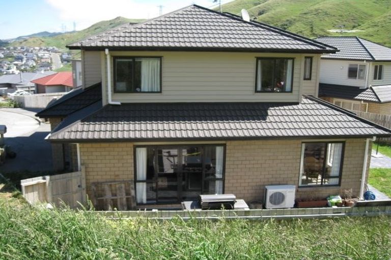 Photo of property in 27 Gifford Grove, Churton Park, Wellington, 6037