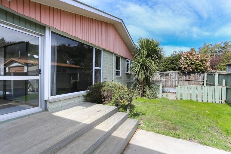 Photo of property in 2/28 Hillsborough Terrace, Hillsborough, Christchurch, 8022