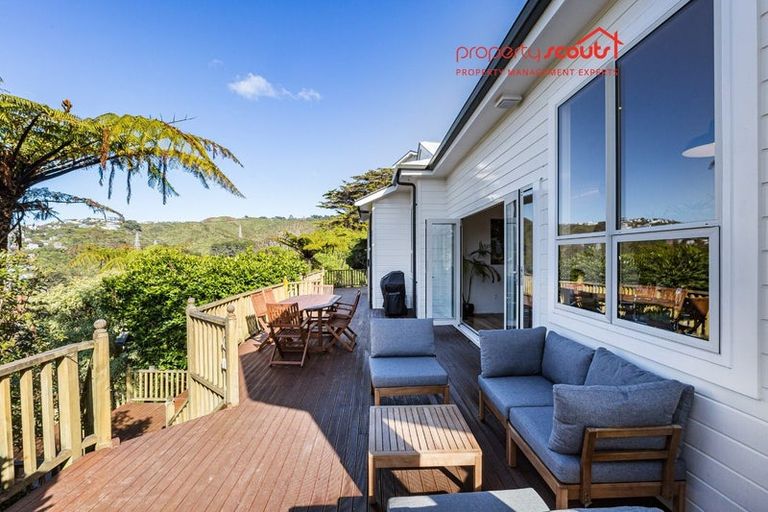 Photo of property in 105 Kelburn Parade, Kelburn, Wellington, 6012