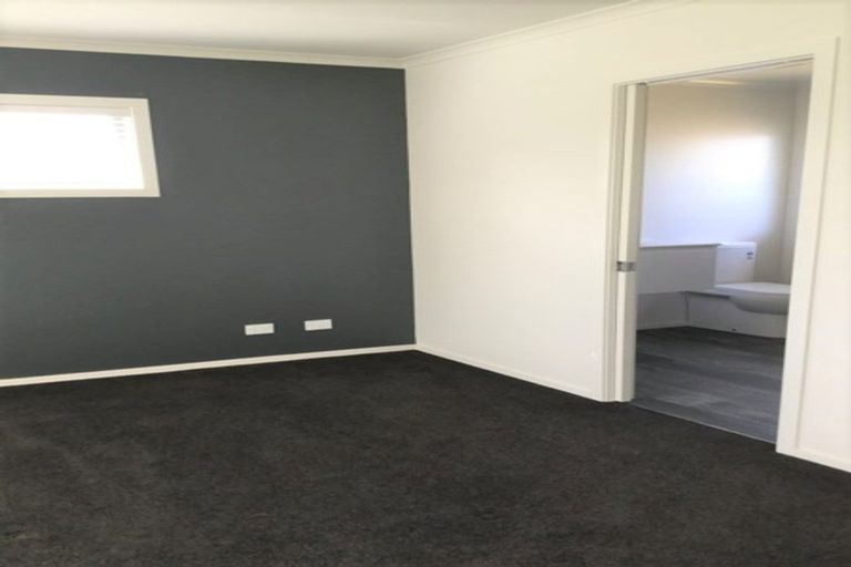 Photo of property in 1 Gardner Place, Otaki, 5512