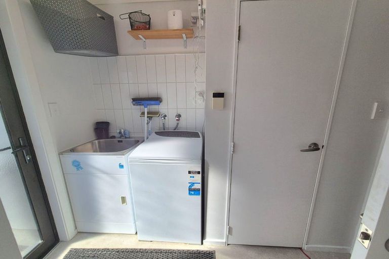 Photo of property in 2 Freyberg Street, Waterloo, Lower Hutt, 5011