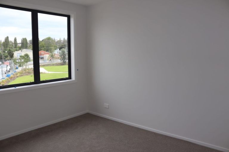 Photo of property in 30 Fenchurch Street, Redwood, Christchurch, 8051