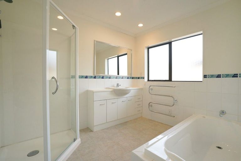 Photo of property in 56 Valley Road, Pukekohe, 2120