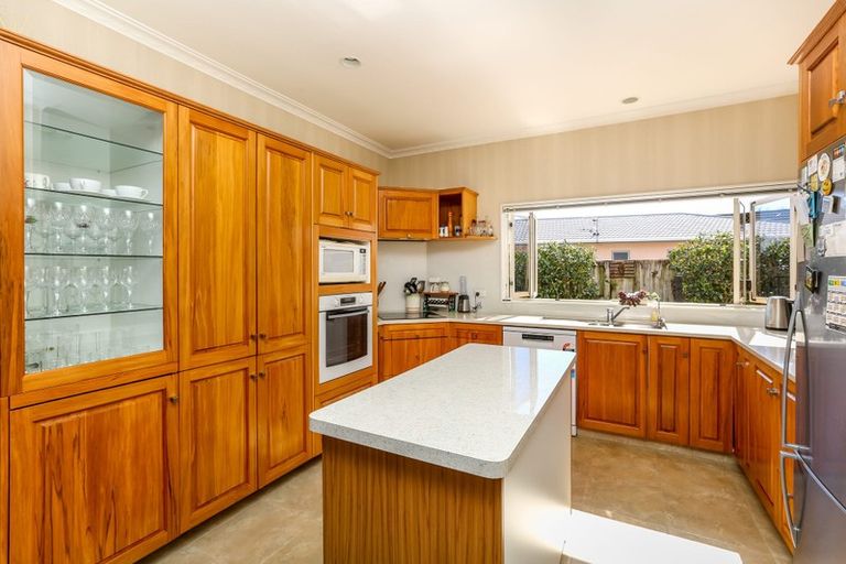 Photo of property in 275 Mangorei Road, Merrilands, New Plymouth, 4312