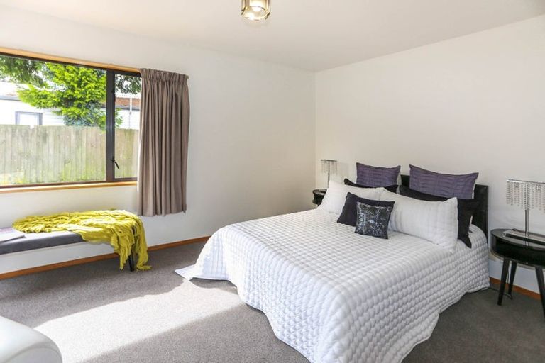 Photo of property in 2/10a Westmont Street, Ilam, Christchurch, 8041