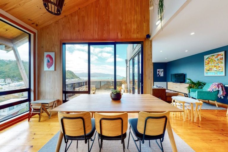 Photo of property in 4 Milne Terrace, Island Bay, Wellington, 6023