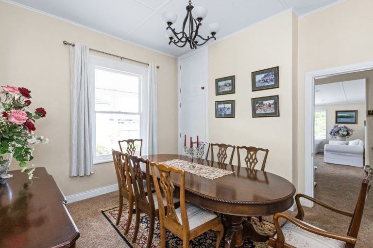 Photo of property in 11 Bowling Road, Greenmeadows, Napier, 4112