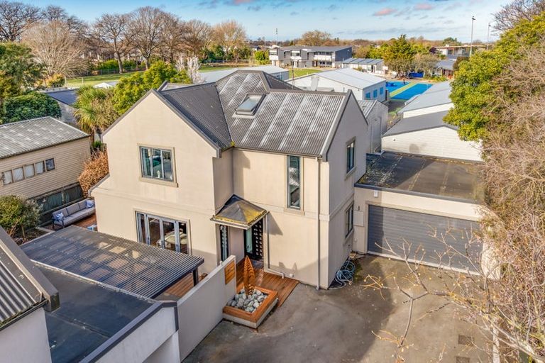 Photo of property in 28 Courtenay Street, St Albans, Christchurch, 8014