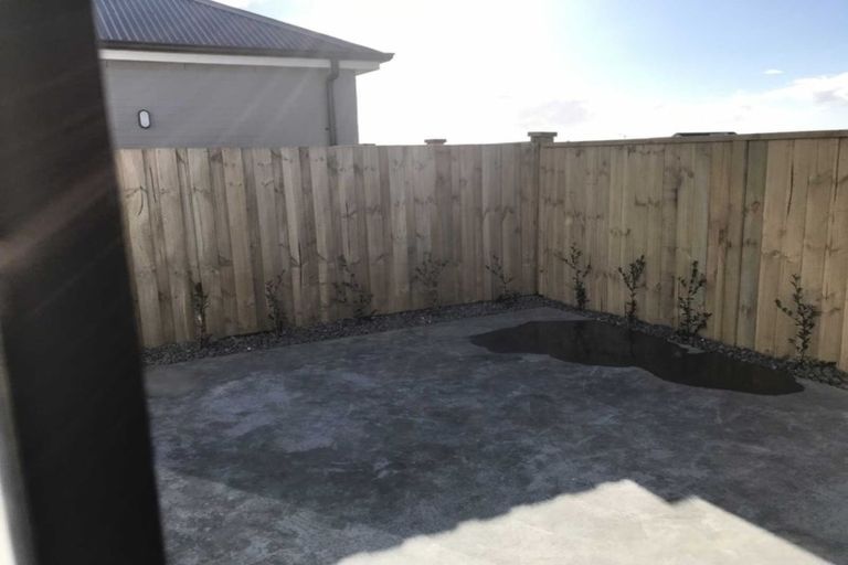 Photo of property in 18 Astelia Lane, Papamoa Beach, Papamoa, 3118