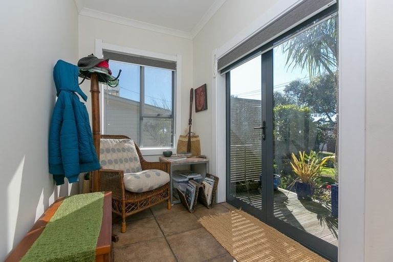 Photo of property in 12 Richmond Street, Fitzroy, New Plymouth, 4312