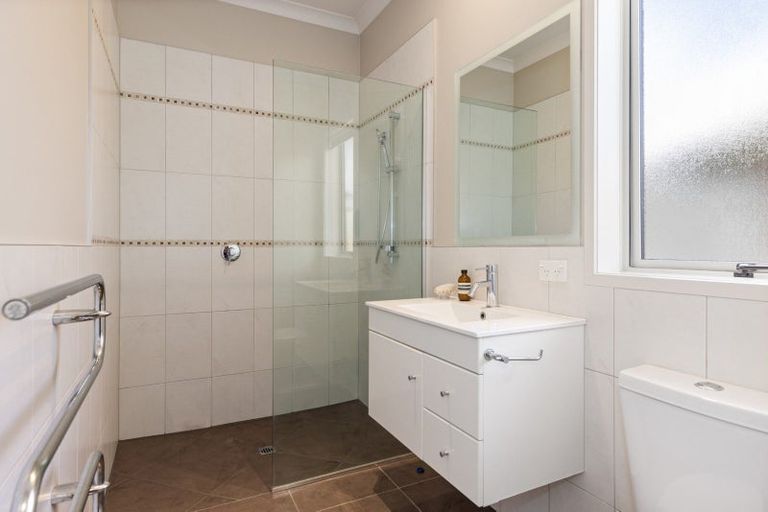 Photo of property in 1 Dove Place, Pyes Pa, Tauranga, 3112