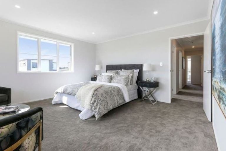 Photo of property in 54 Hayfield Way, Karaka, Papakura, 2113