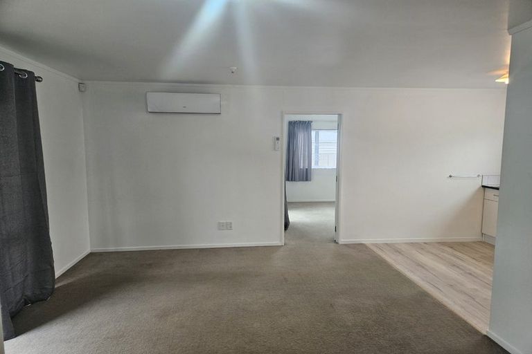 Photo of property in 18 Reelick Avenue, Pakuranga Heights, Auckland, 2010