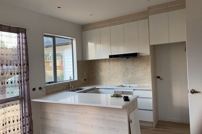 Photo of property in 4 Han Court, Glen Eden, Auckland, 0602