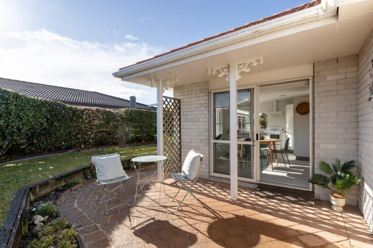 Photo of property in 17 Balmacewen Place, Mount Maunganui, 3116