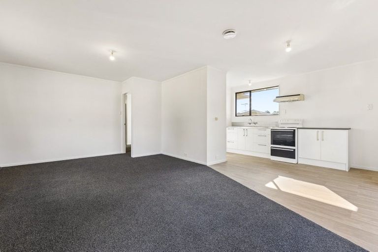 Photo of property in 1/49 Redcrest Avenue, Red Hill, Papakura, 2110