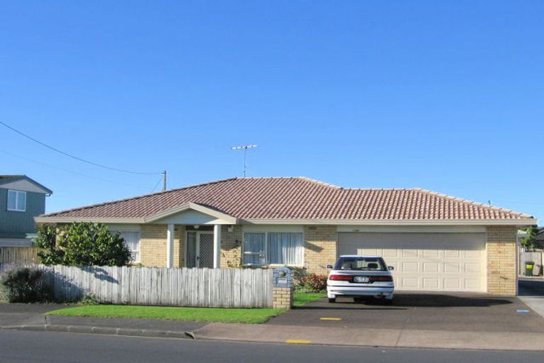 Photo of property in 139b Centreway Road, Orewa, 0931