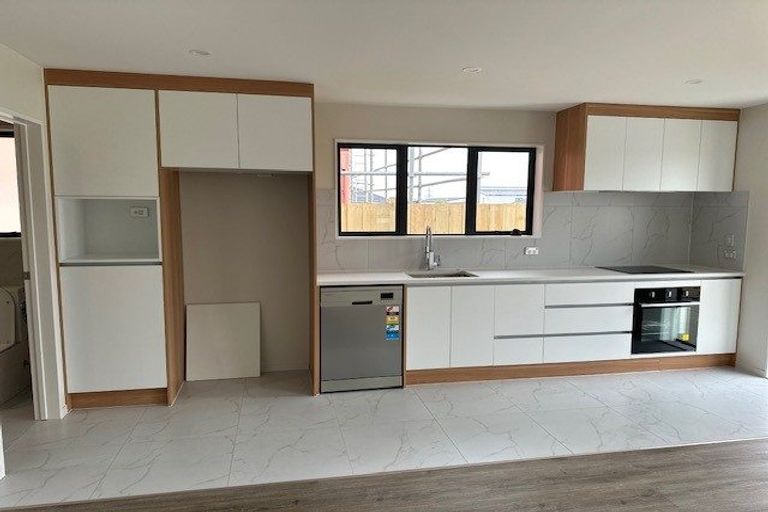 Photo of property in 20 Rorotu Avenue, Karaka, Papakura, 2113