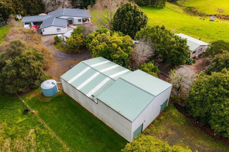 Photo of property in 298 Red Hills Road, Taupaki, Henderson, 0782