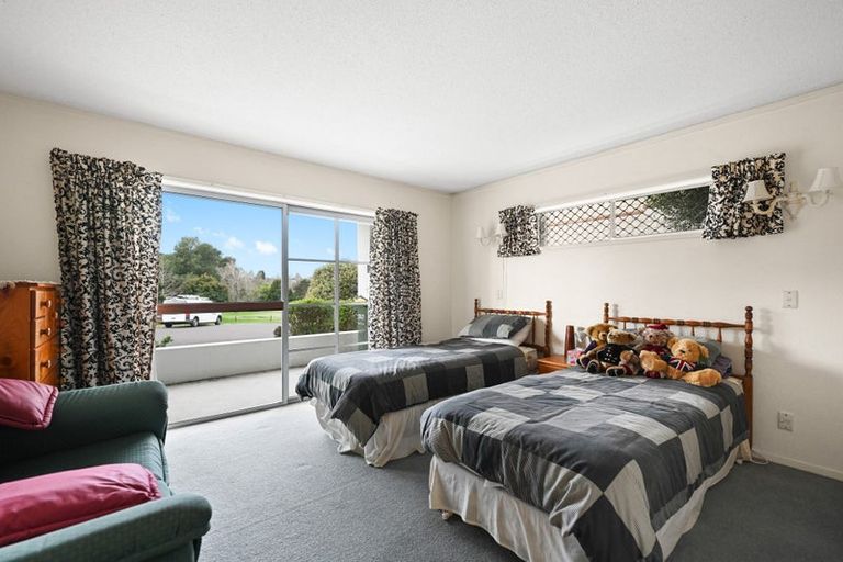 Photo of property in 9 Saint Andrews Terrace, St Andrews, Hamilton, 3200