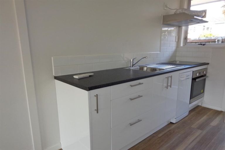 Photo of property in 2/93 Springfield Road, St Albans, Christchurch, 8014