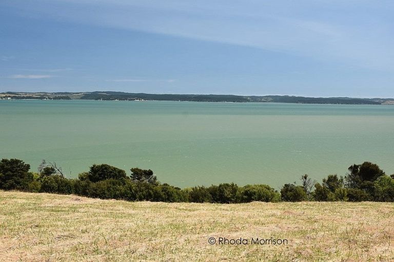 Photo of property in 24 Te Wairoa Lane, Tinopai, 0593