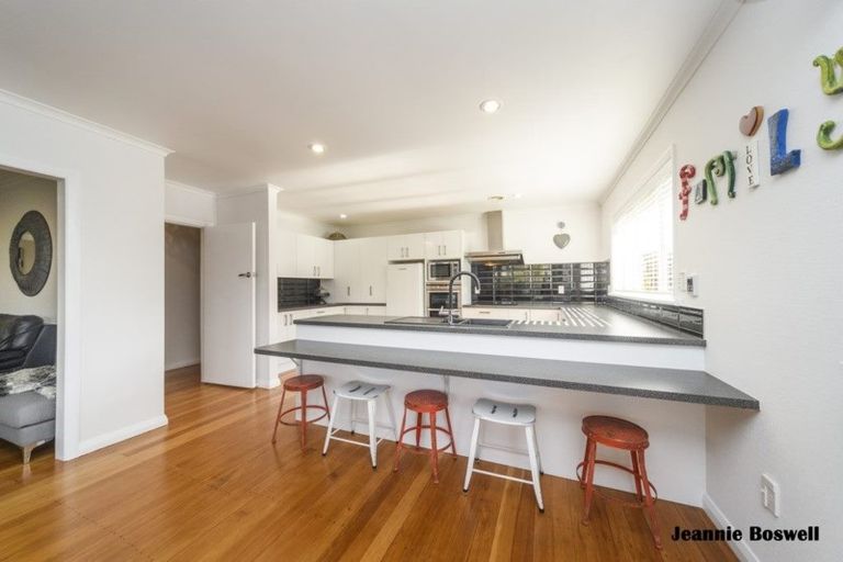 Photo of property in 86 Fitzroy Street, Terrace End, Palmerston North, 4410