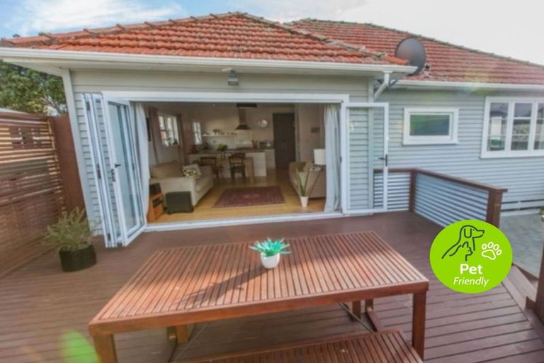 Photo of property in 31 Vincent Street, Waterloo, Lower Hutt, 5011