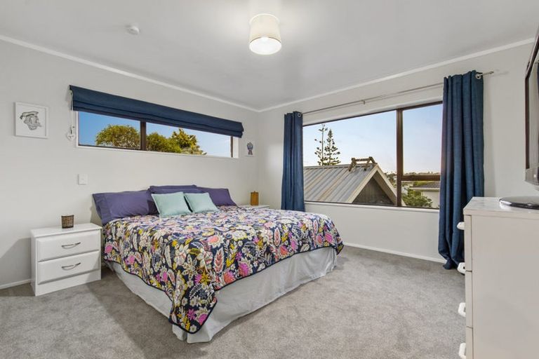 Photo of property in 44 Bay Vista Drive, Red Beach, 0932