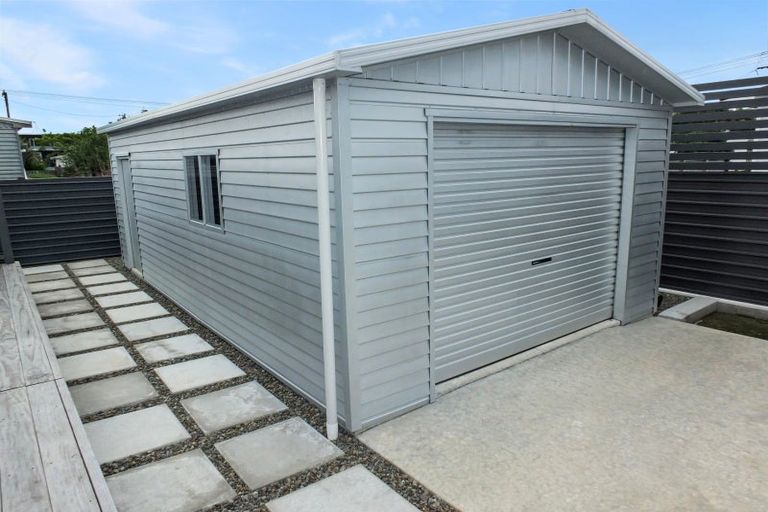 Photo of property in 1a Warren Street, Foxton Beach, 4815